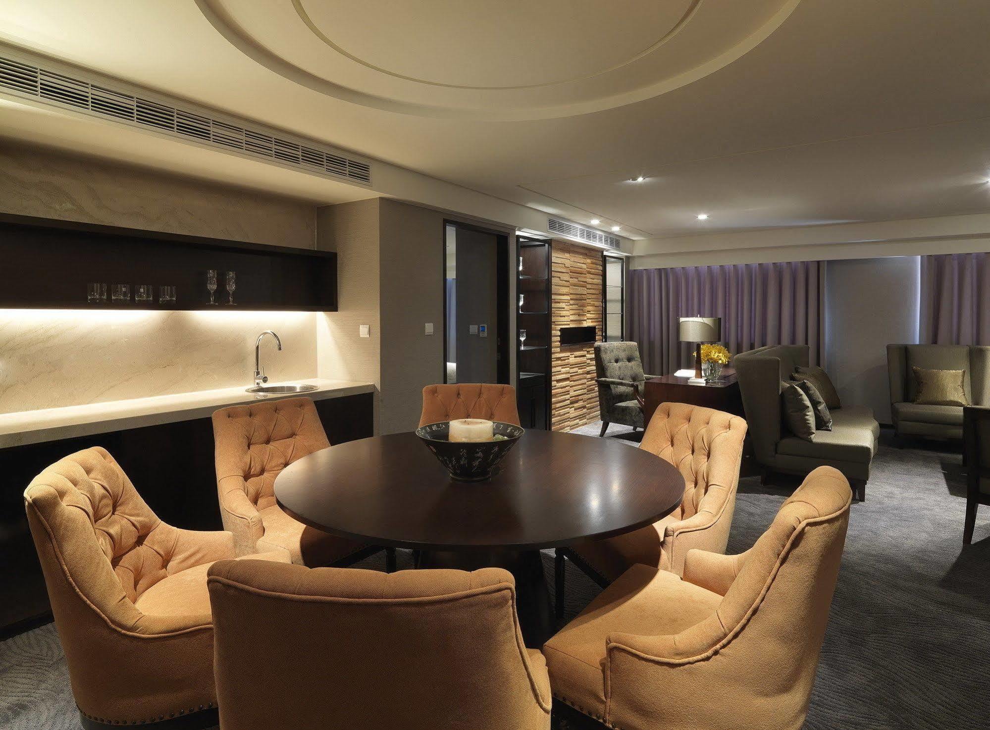 Tao Garden Hotel Taoyuan Extérieur photo