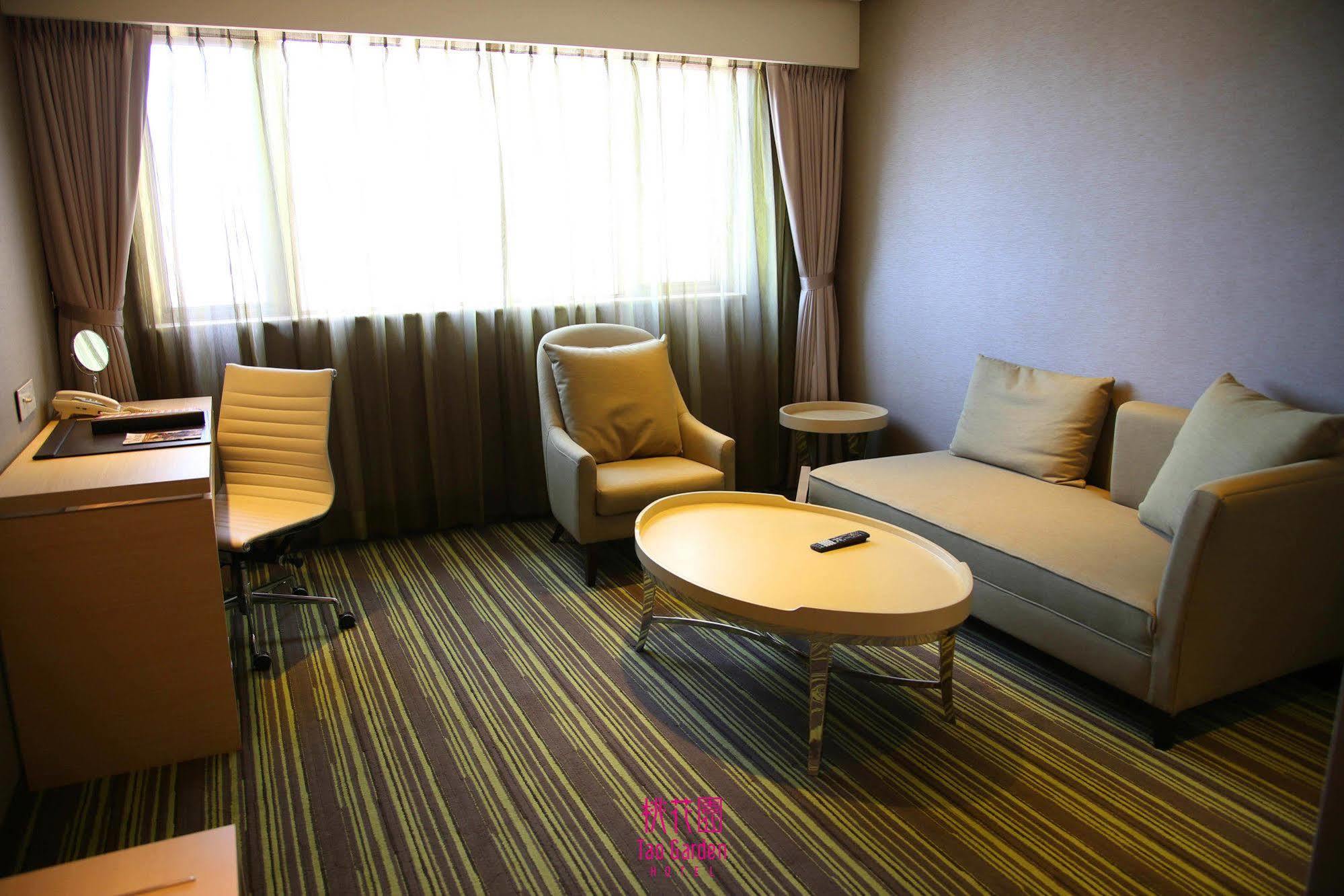 Tao Garden Hotel Taoyuan Extérieur photo
