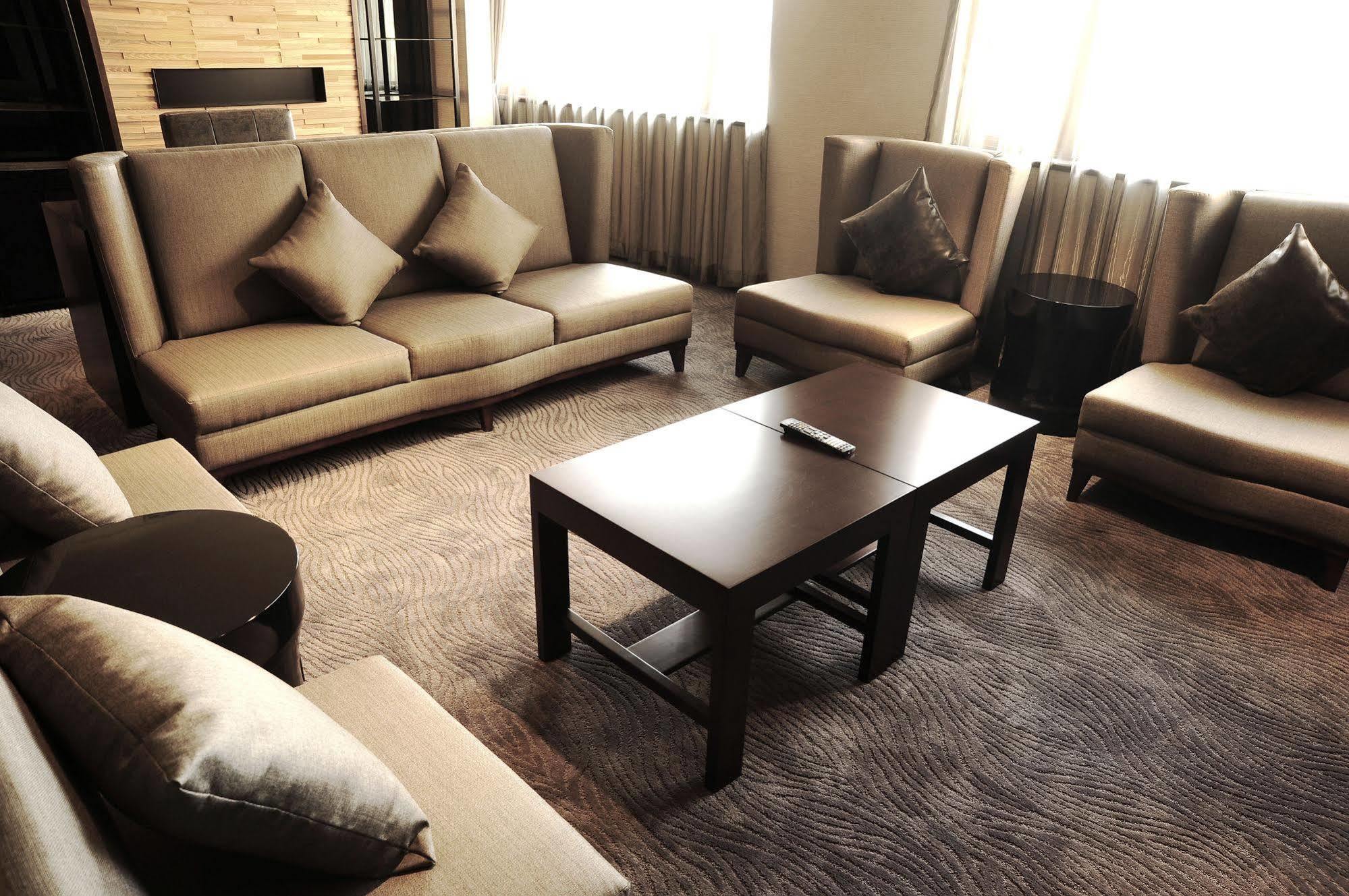 Tao Garden Hotel Taoyuan Extérieur photo